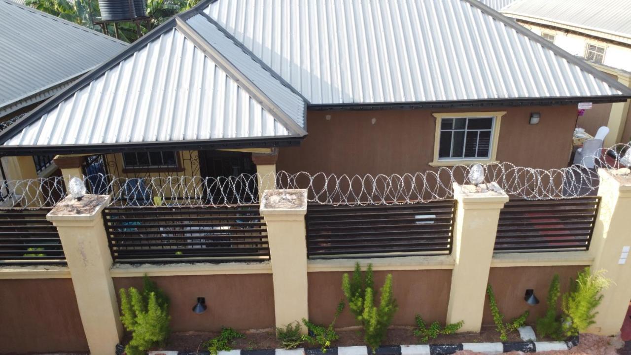 Living Green Apartments Airport Pick Up Benin City Esterno foto