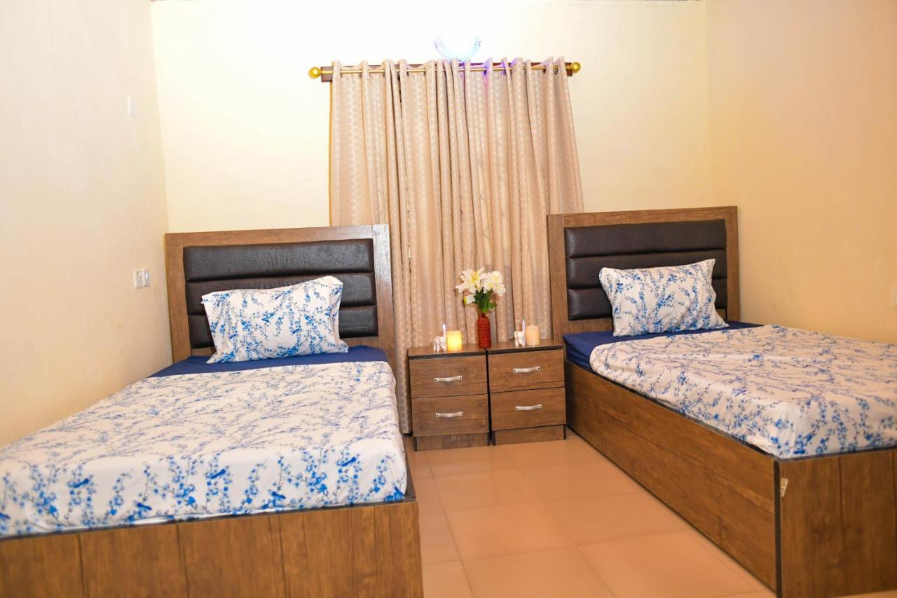 Living Green Apartments Airport Pick Up Benin City Esterno foto