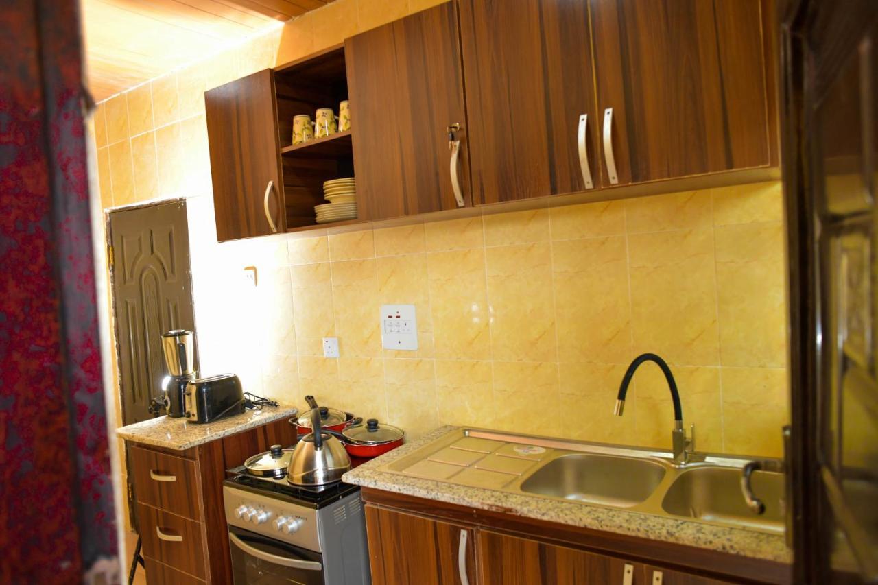 Living Green Apartments Airport Pick Up Benin City Esterno foto