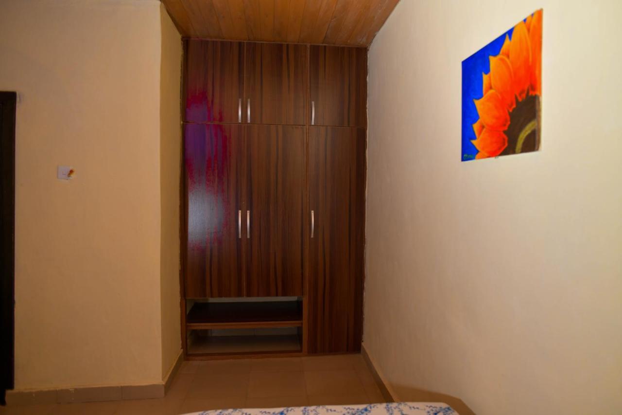 Living Green Apartments Airport Pick Up Benin City Esterno foto