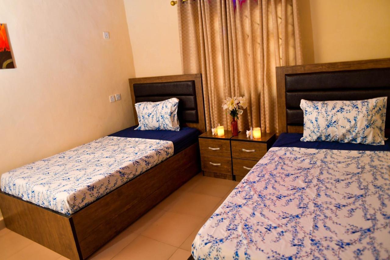 Living Green Apartments Airport Pick Up Benin City Esterno foto