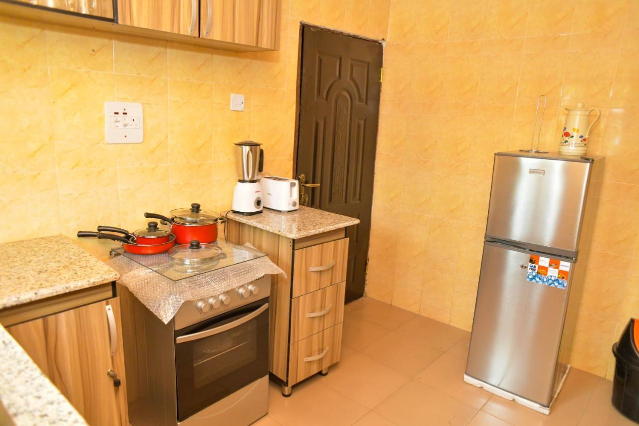 Living Green Apartments Airport Pick Up Benin City Esterno foto
