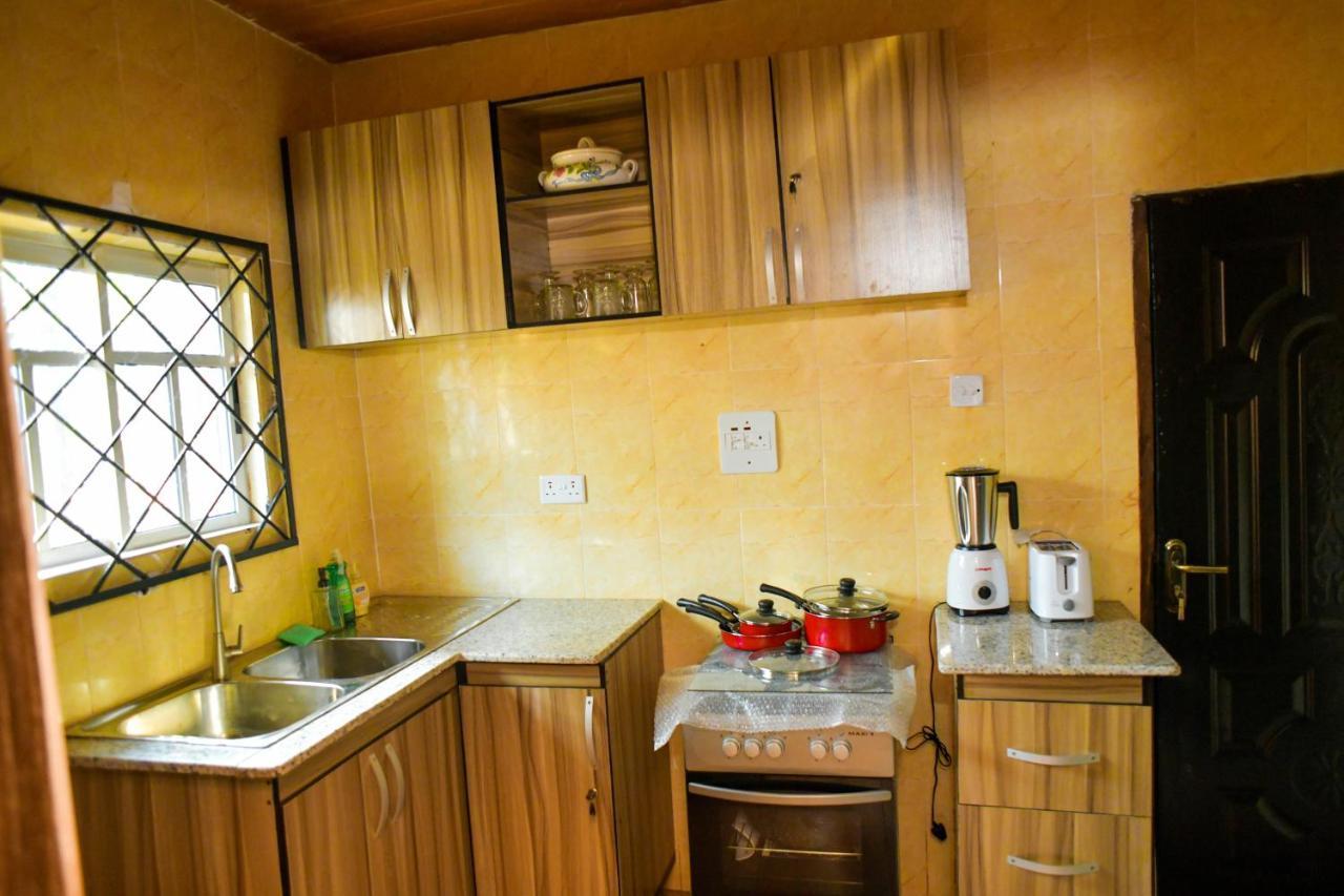 Living Green Apartments Airport Pick Up Benin City Esterno foto