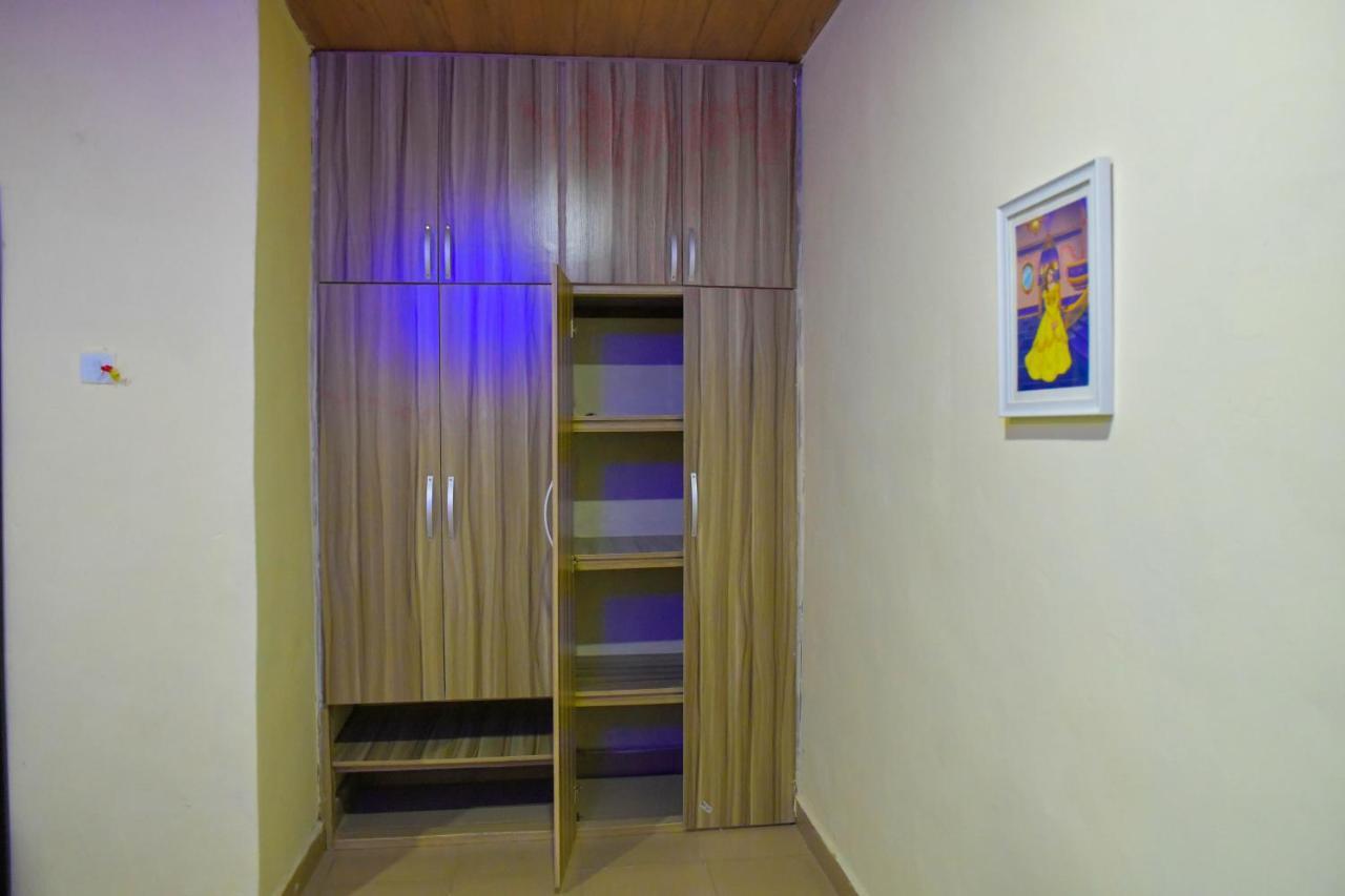 Living Green Apartments Airport Pick Up Benin City Esterno foto