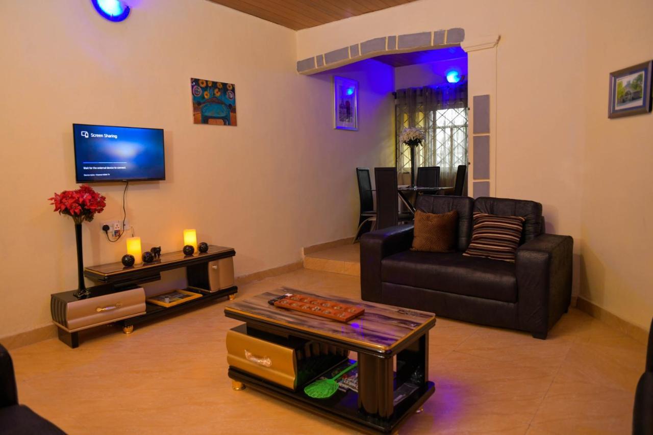 Living Green Apartments Airport Pick Up Benin City Esterno foto